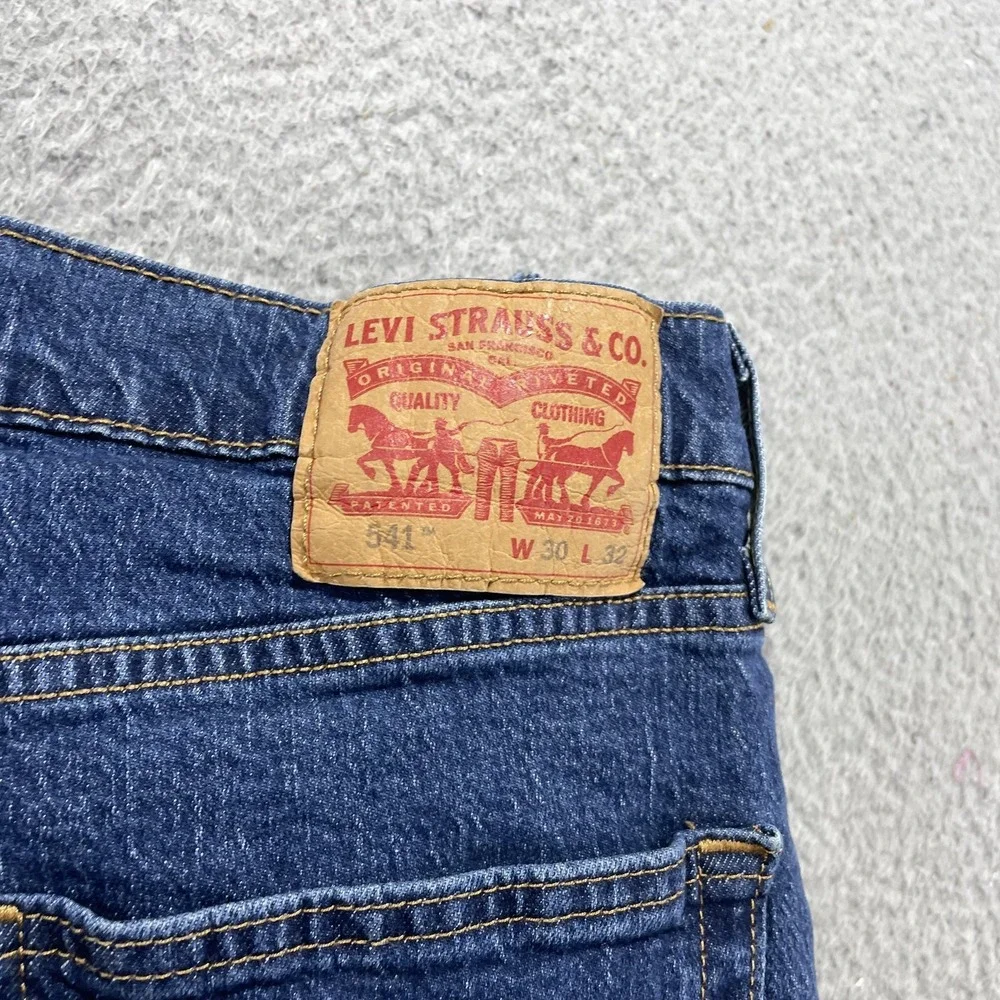 Levis 541 Jeans Mens 30x32 Blue Medium Wash Regular Fit Stretch Denim Pants